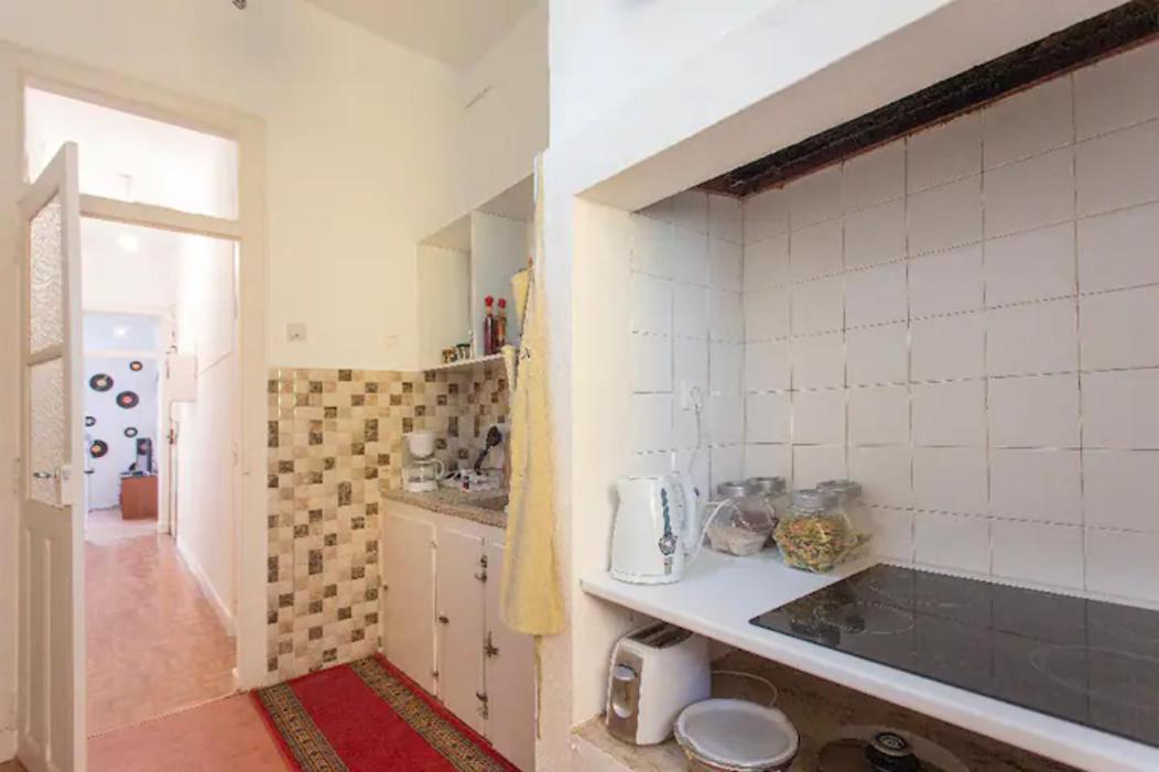 Private Room B Lisbon Exterior photo
